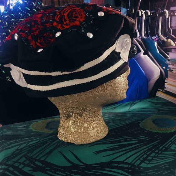 Customed Rock N Rose Hat main image 5